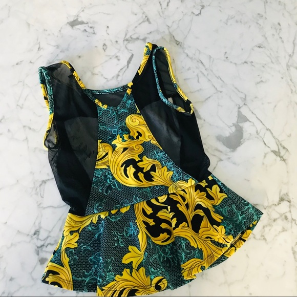 NEW Peplum Pattern Top - Picture 7 of 8